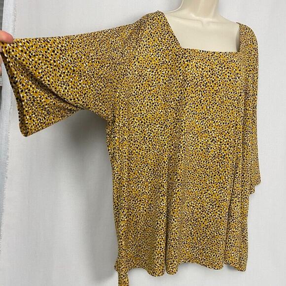 Susan Graver Liquid Knit Top Womens 4X Yellow Polka Dot Square Neck Elbow Sleeve - Picture 3 of 14